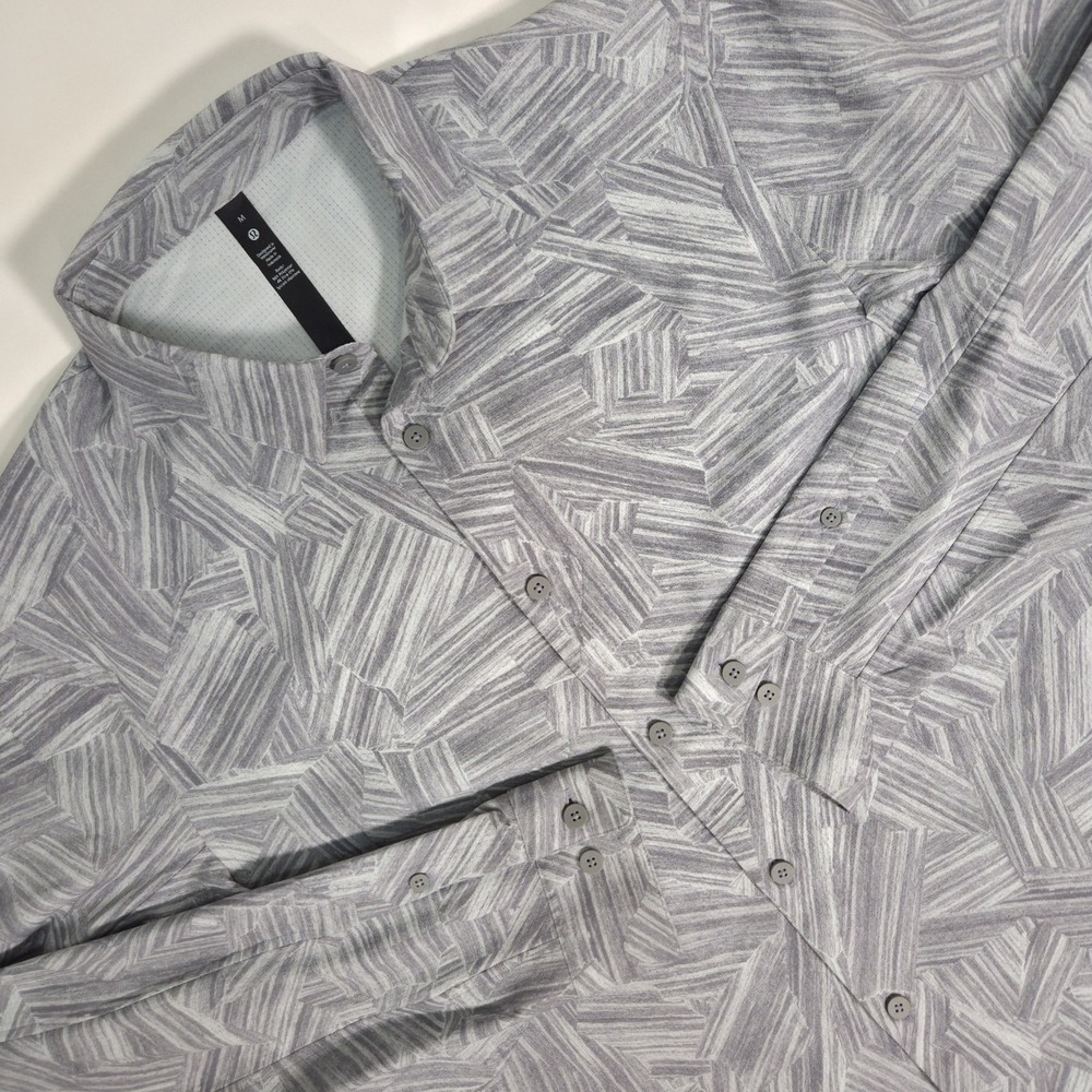 Lululemon Airing Easy Overshirt Flat Cut Ocean Air Multi Print Mens Medium Gray